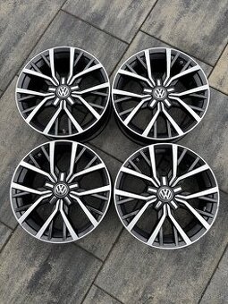 ✅5x112 r17 tulsa Passat b8 Tiguan