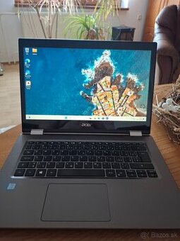 Notebook Acer s dotykovou obrazovkou