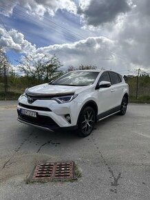 Toyota RAV4 2.0 l D-4D Manual FWD - 1