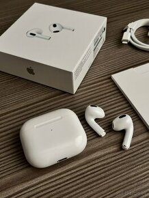 Apple AirPods (3. generácie)