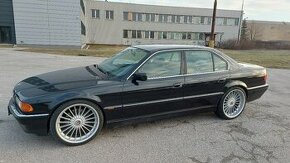 BMW 740i A/T V8 e38