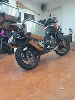 Honda Africa Twin 1100 - 1