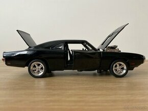 Dodge Charger 1970 (1:32) Fast & Furious 7 - 1