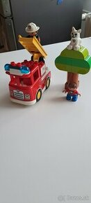 LEGO DUPLO Hasicske auto