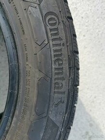 2x Zimná pneu Continental 215/60 R17C