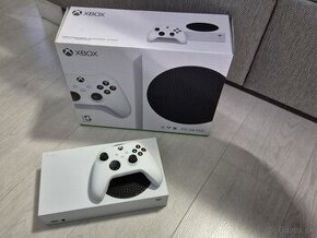 Predám XBOX SERIES S 512GB – TOP stav, ako nový