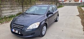 Predam Kia Ceed 1.4 benzin 77 kw rok 2007