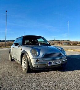 Mini Cooper 1,6 benzín, automat, 2004