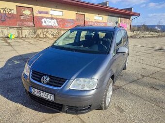 Volkswagen Touran (minicamper)