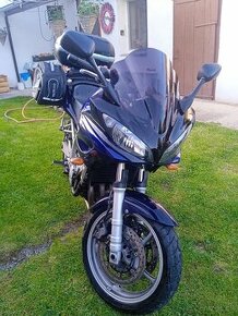 YAMAHA FAZER 600 - 1