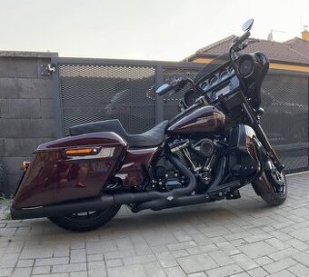 Harley-Davidson FLHXS Street Glide Special 107cui M8 - 1