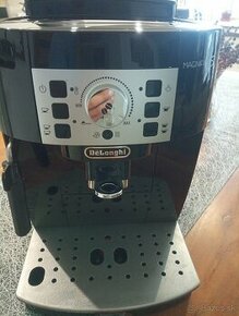 kavovar Delonghi