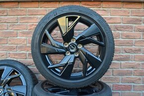 5x108 R17 Zimna sada Opel Astra L + 225/45 R17 Bridgestone