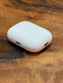 Apple AirPods Pro 2 lightning nahradne nabijacie puzdro