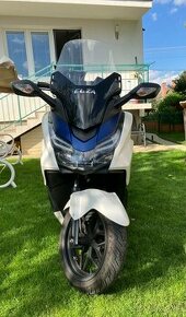 Predám Honda Forza 125. 2015 11 kW ABS