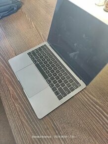 Apple MacBook Pro 13.3",i7 8th Gen, Vesmírne sivý