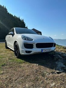 Porsche Cayenne PLATINUM EDITION - 1