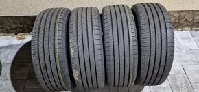 215/55 R18 Goodyear