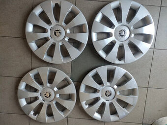 Puklice 16" Škoda Superb III - originál