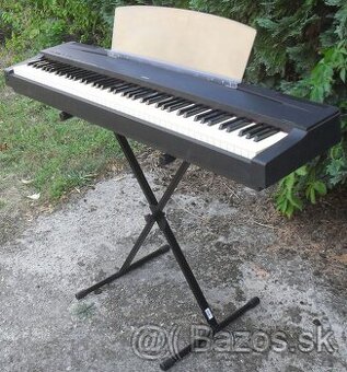 Digitální piano Yamaha P-70