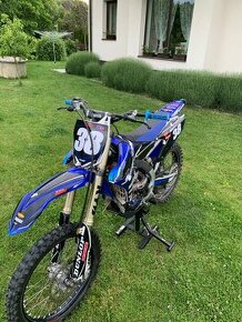 Predám Yamaha YZ450F 2017 - súrny predaj