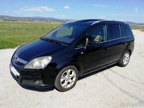 Predam Opel Zafira B