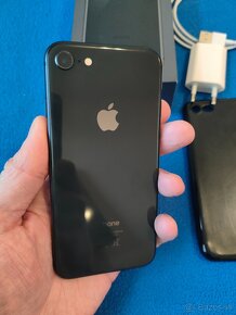 Apple iphone 8 64GB