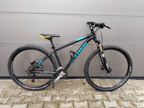 Trek Excaliber 7 M/29" hydr. brzdy, cierna farba