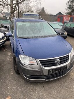 Predam dieli VW Touran 1,9 TDI