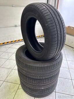 Predám letné 4ks 215/60 R16 MICHELIN