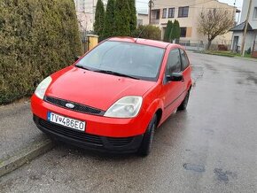 Predam Ford fiesta 1.3 benzin