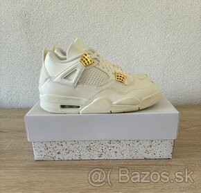 Air Jordan 4 Metalic Gold