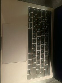 Apple MacBook pro 13 touchbar 1,4/8/256 2020 na diely