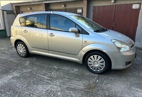 Predam Toyota Corrola Verso 1.8 benzin