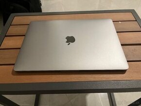 Macbook Pro 13-inch mid 2017 Space Gray