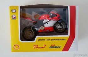 shell motorka Ducati 1199 Superleggera + auto BMW X6 M