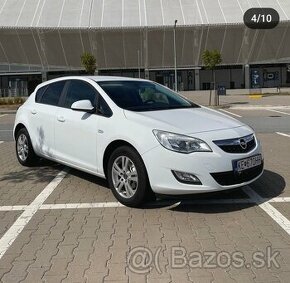 Opel Astra 2011 1.4 74kw - 1