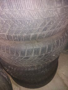 Zimné pneu 215/55 R16