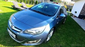 Opel Astra J