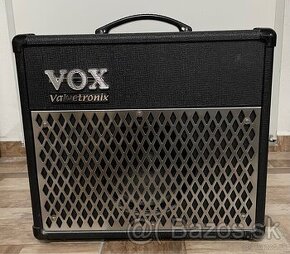 GITAROVÉ KOMBO VOX AD15VT