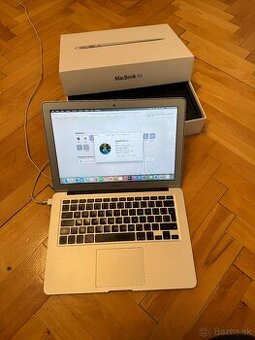 Apple Macbook Air13.3"/I5 1.4GHZ/4GB RAM/128GB SSD