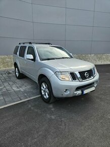 Nissan pathfinder 4x4 140kw 2011 7-miestne