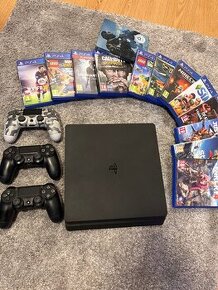 PS4 Slim 1TB, 3 ovladace, vsetky hry