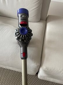 DYSON V8 MOTORHEAD