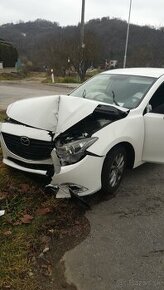 Mazda 3 Skyactiv 1,5 - 1