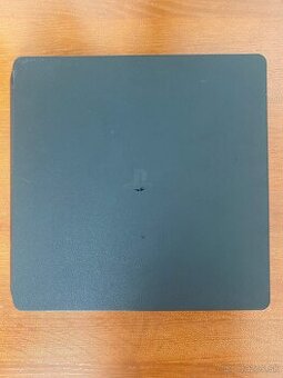 PlayStation 4 slim