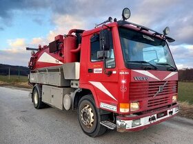 Fekalne vozidlo Hovnocuc Volvo FL12 4x2 automat 279kw