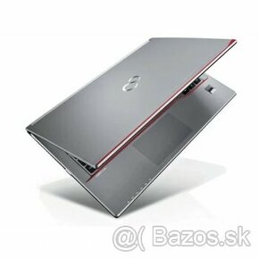 Fujitsu LifeBook E736 - 1