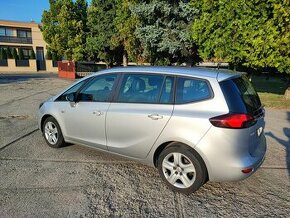 Opel zafira tourer