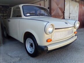 TRABANT 601